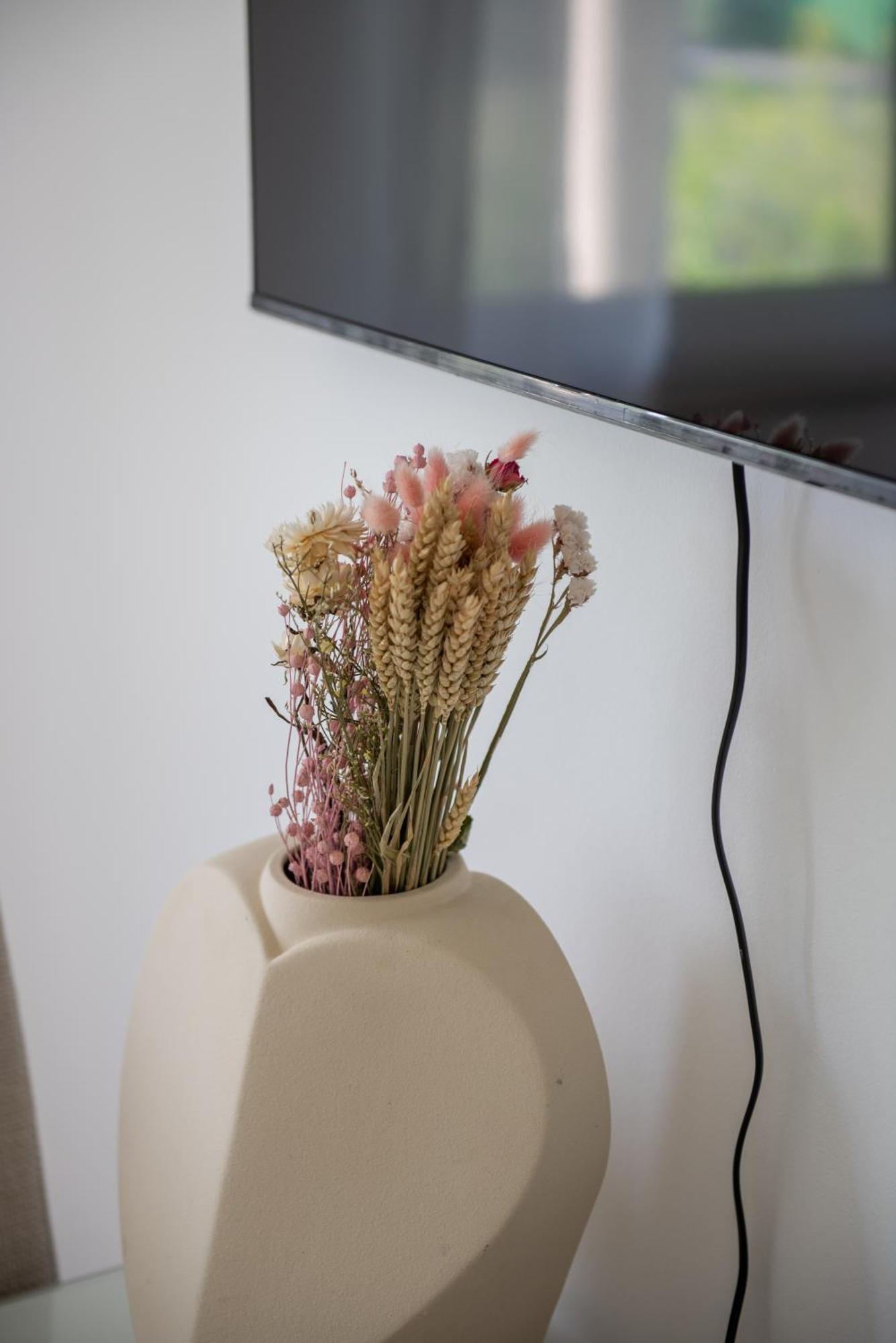 Apartment Potsdams Traumwohnung Mit 6 Schlafmoeglichkeiten Und Terrasse Potsdam