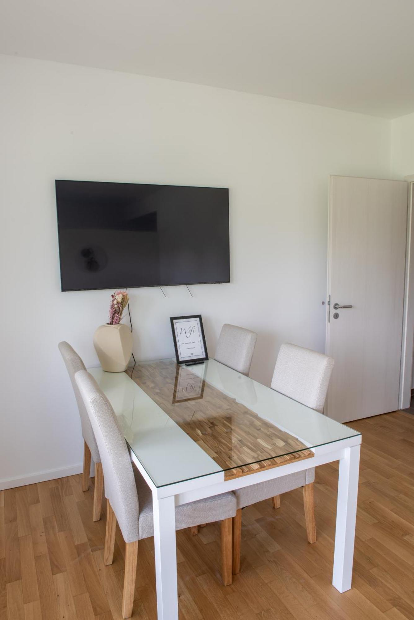 Apartment Potsdams Traumwohnung Mit 6 Schlafmoeglichkeiten Und Terrasse *
